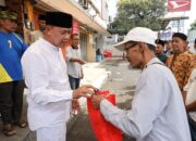 Secara Simbolis, Wali Kota Serahkan Bantuan Beras Untuk Para Marbot
