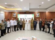 Wali dan Wawali Kota Bekasi Hadiri Halal Bihalal Di DPRD Kota Bekasi