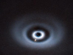 Planet Baru Ditemukan Sedang Tumbuh di Sekitar Bintang Muda Mirip Matahari